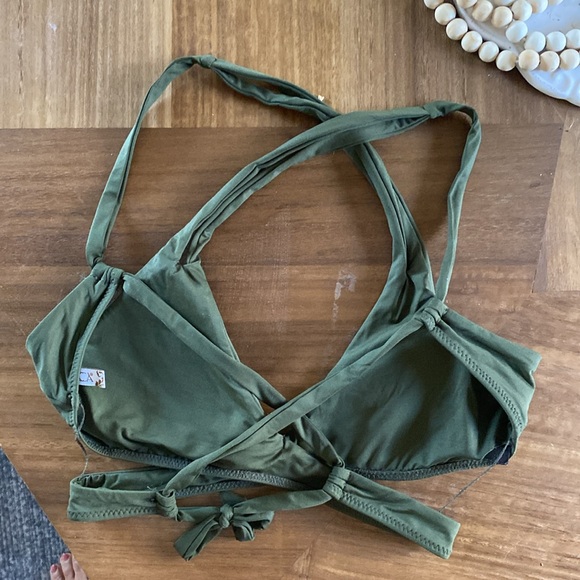 Becca swim top - Picture 3 of 4